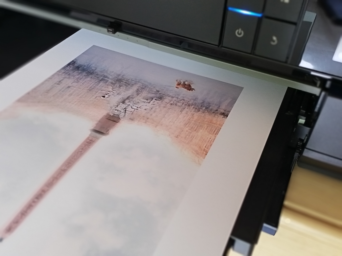 printing for the nelly schneider photography exhibition at the fény lounge bar on spring 2021